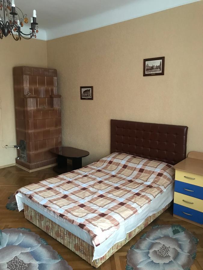 Apartment On Hoholya Street Czernowitz Exterior foto